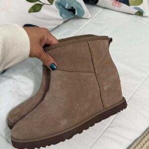 UGG Women's Brown Suede Winter Boots